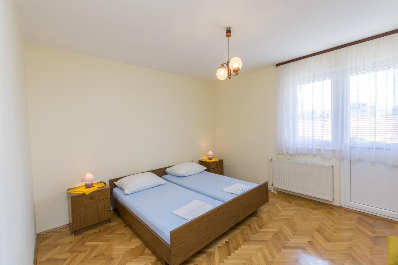 Apartment Hans Primošten Εξωτερικό φωτογραφία