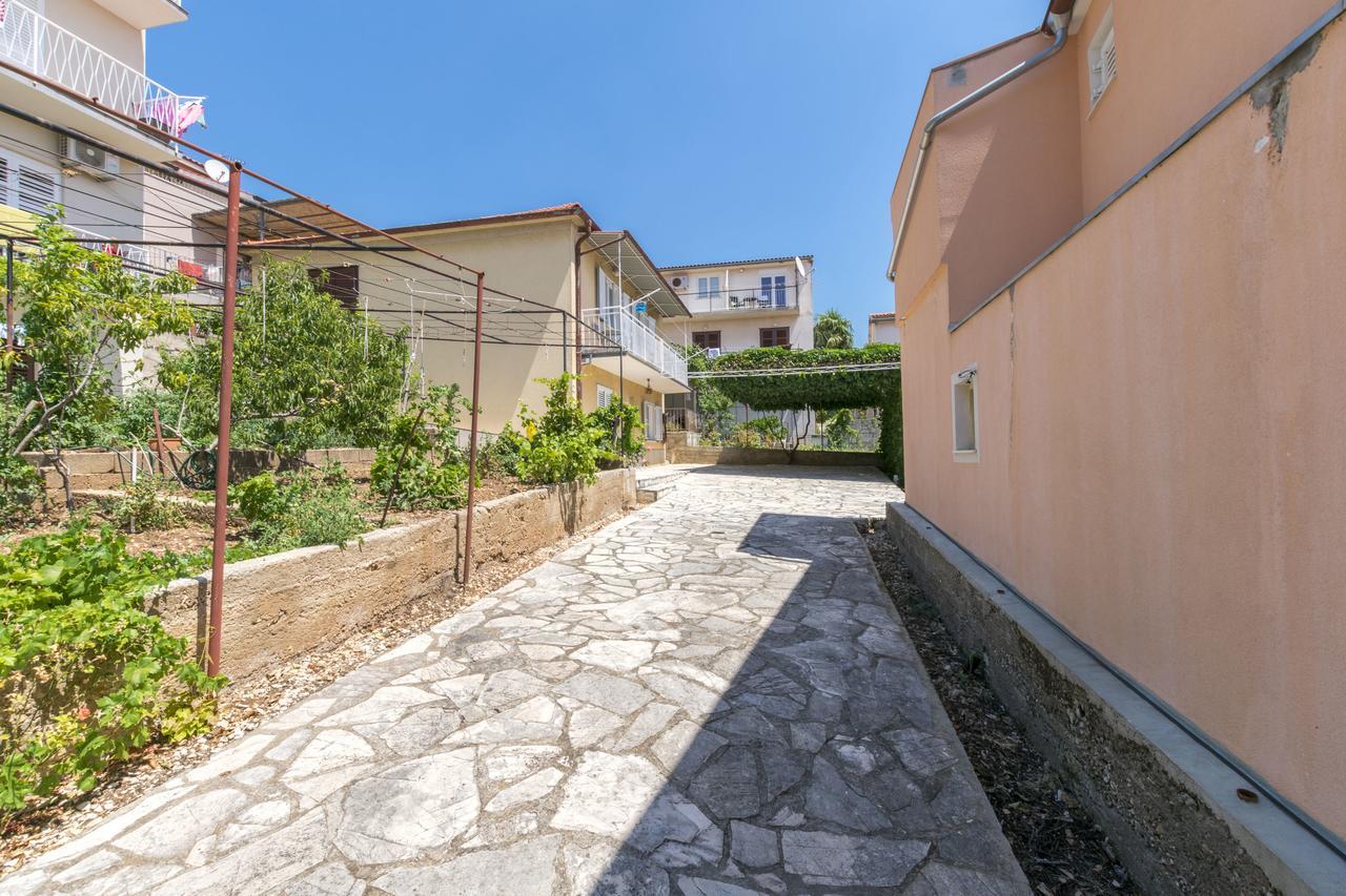 Apartment Hans Primošten Εξωτερικό φωτογραφία